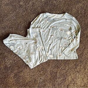 Womens/juniors pajama set long sleeve pants mountains clouds XS